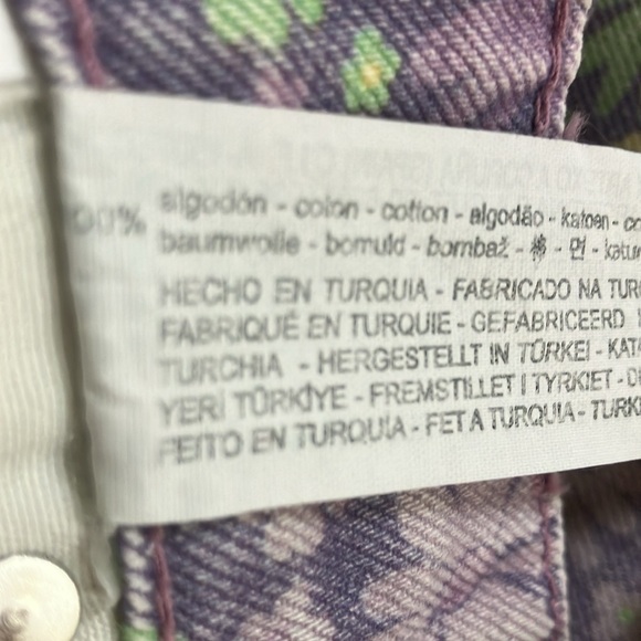 NEW Zara floral purple non-stretch denim shorts size 4 - Picture 13 of 14